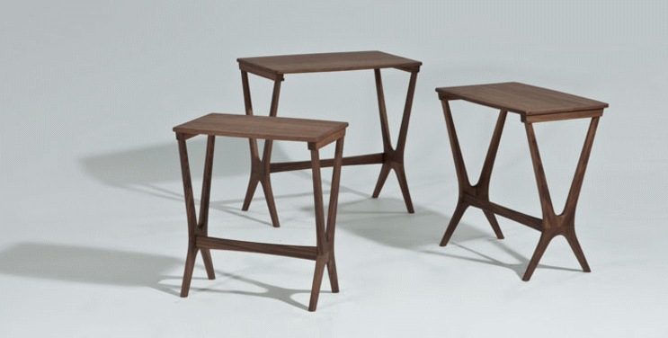 ヨハネス・アンダーセンがデザインしたNo.20ネストテーブルをそれぞれ単独で使用することも可能です。