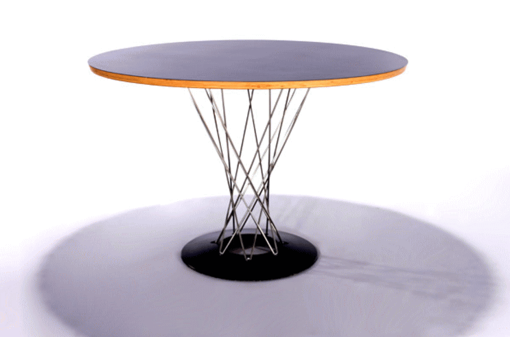 イサム・ノグチがデザインしたサイクロンテーブルのブラック